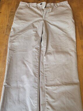 Amazon Essentials Men's Khaki Chino Pants 32x32 Flat Front